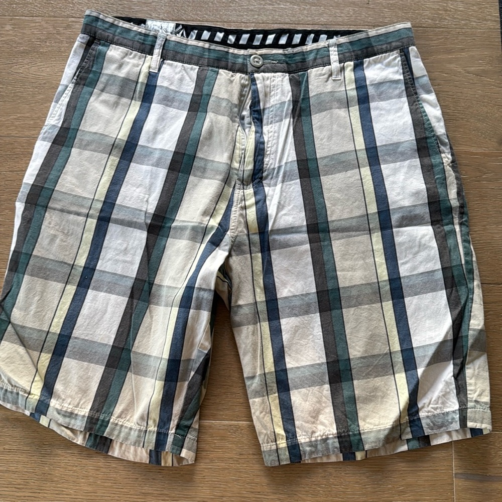 VOLCOM Corpo Brown Plaid Shorts 38 Corpo Class Collection Skate VINTAGE